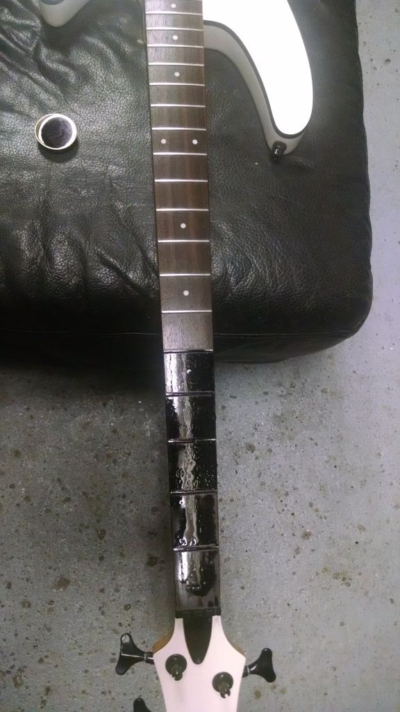 How to Ebonize a Rosewood fretboard