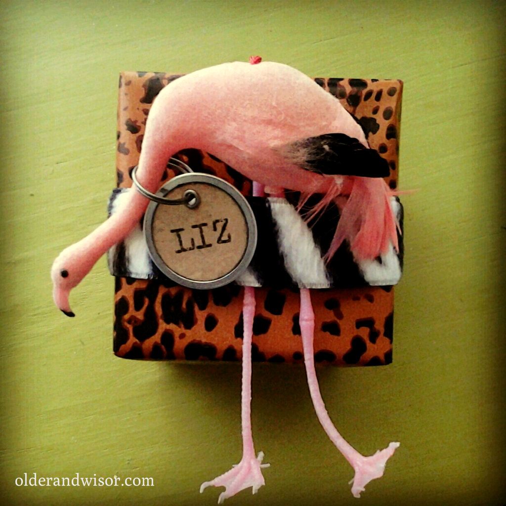 flamingo gift topper