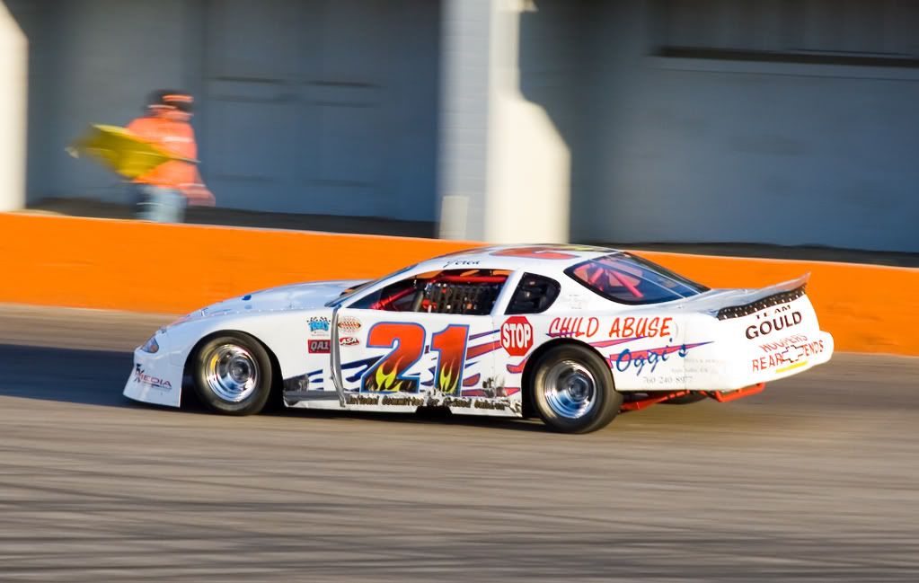 IMAGE: http://i295.photobucket.com/albums/mm129/adelanto100/29.jpg