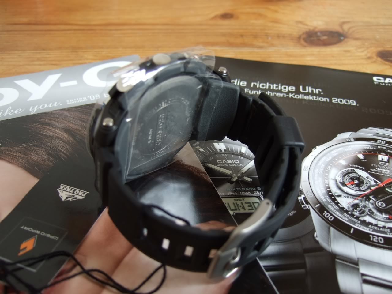 Casio Pro Trek PRW-2000-1VER unboxing (XL pictures) | WatchUSeek Watch ...