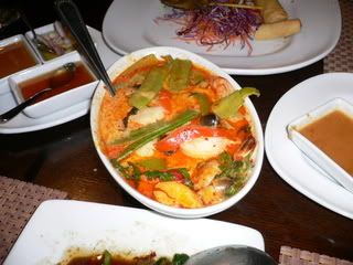 shrimps &amp; scallops curry