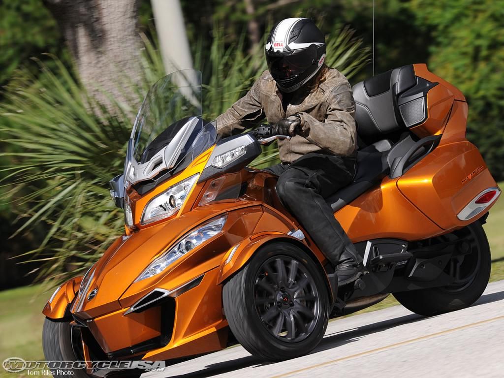 2014-Can-Am-Spyder-First-Ri_zpsb5f86735.jpg