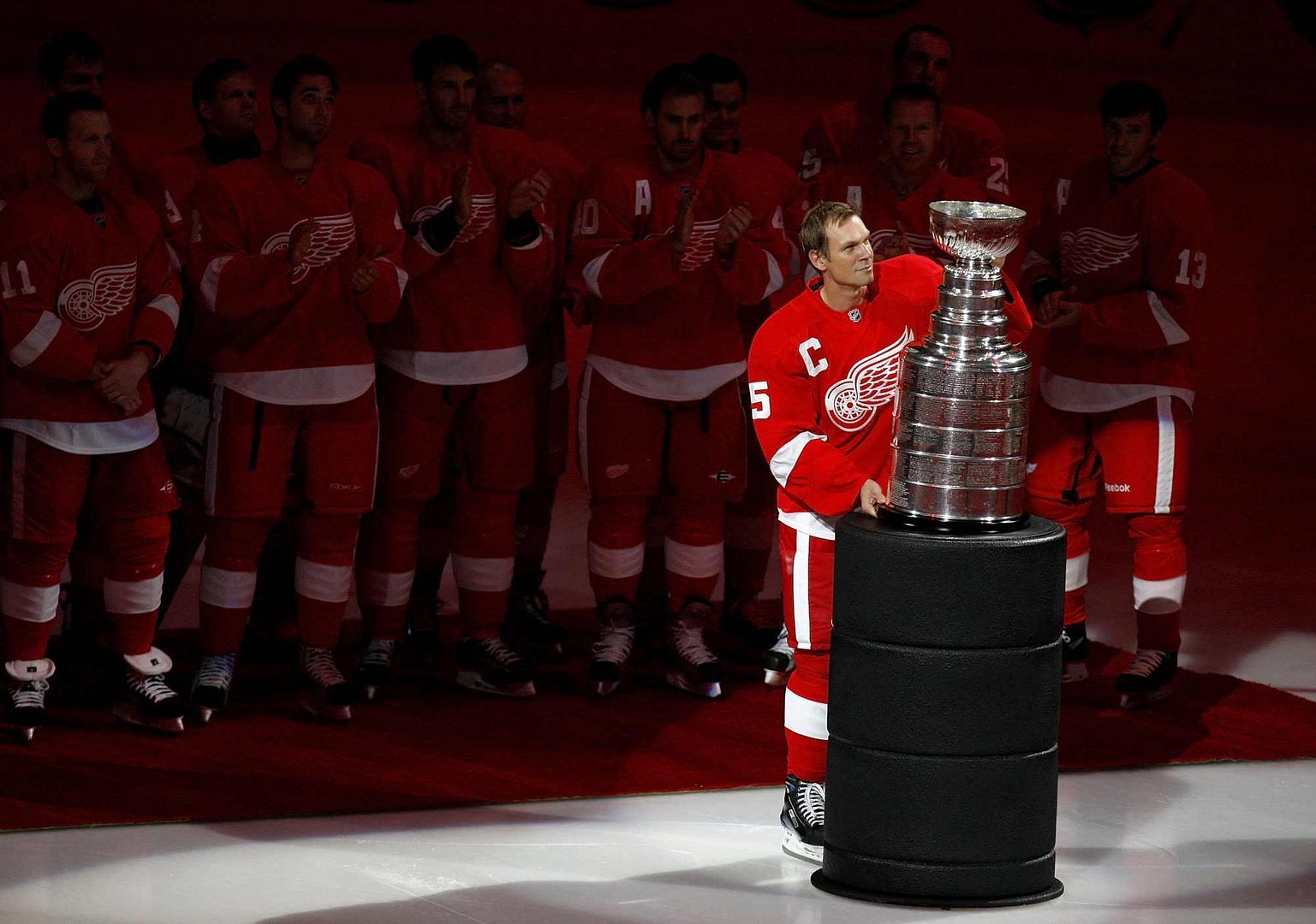 LidstromStanleyCup-1.jpg