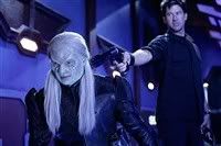 Stargate Atantis - Lt. Col. John Sheppard tries to control an evill Wraith...