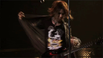 j984w.gif Aoi jacket dancing image yolylin2005