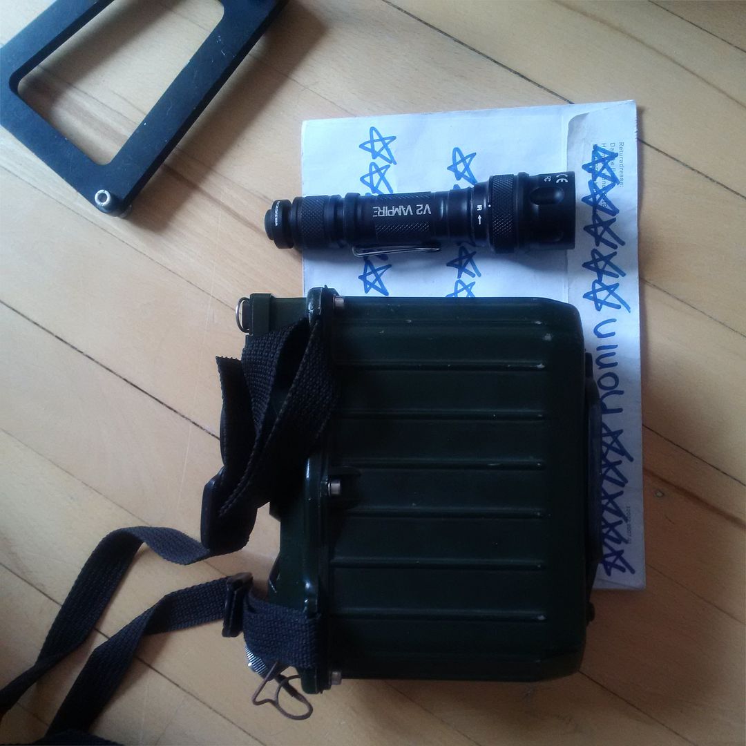 photo TECNA ELOPTRO Military LH-40C Laser Range Finder 20.000 METERS 12_zpsi8t5wnmo.jpg