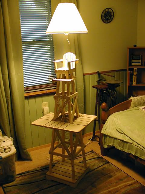 Floorlamplifeguardchair2-small.jpg