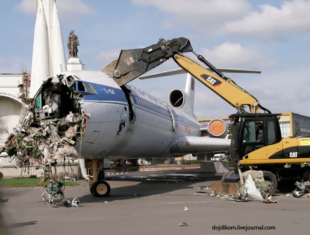 Desmantelando aviones