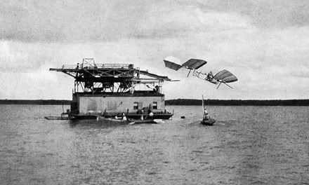 El Aerodrome de Langley se estrella en el Potomac, Octubre de 1903