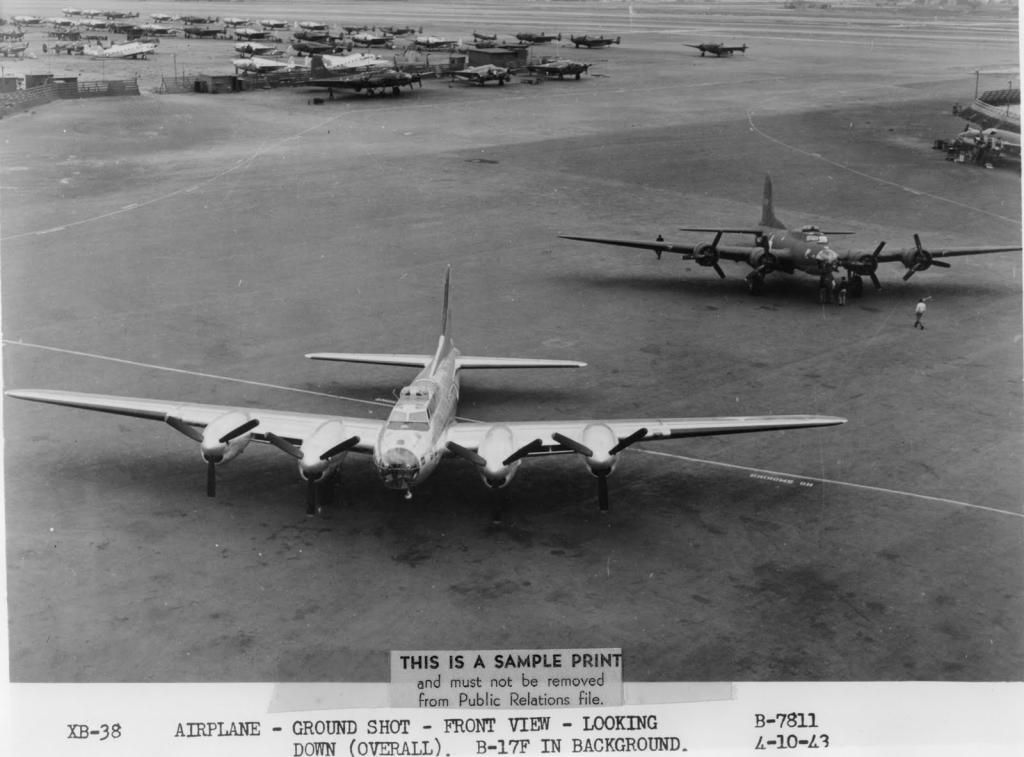 B-17 e YB-40