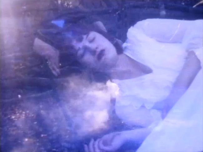 photo filmstill14_zpsfe77ecd7.jpg