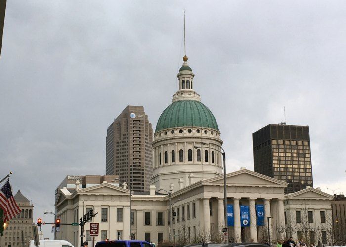 Family Friendly fun in St. Louis, MO - Old St Louis Courthouse