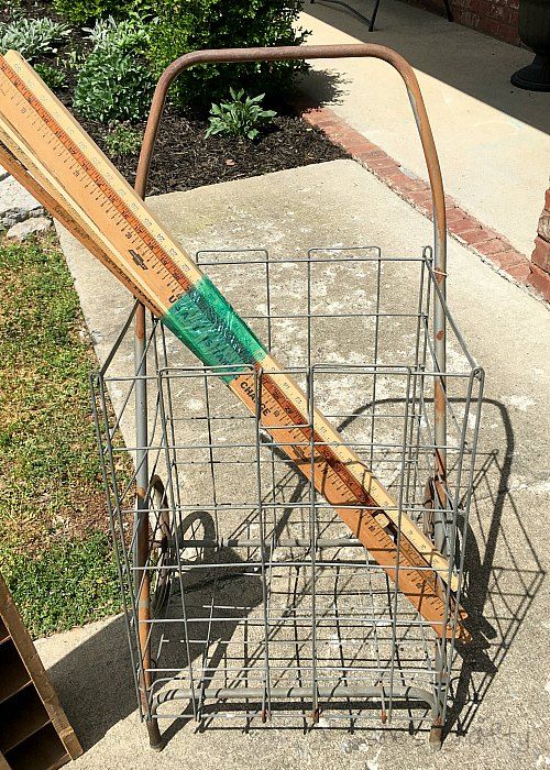 10 tips for success at the Nashville Flea Market - Nashville Tennessee Flea Market - metal folding shopping cart