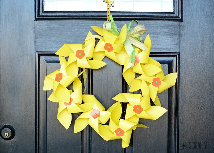 pinwheel, wreath, spring, daffodil, craft project