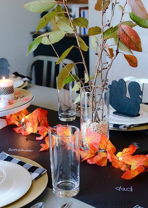 Thanksgiving Table Decor - leaf centerpiece